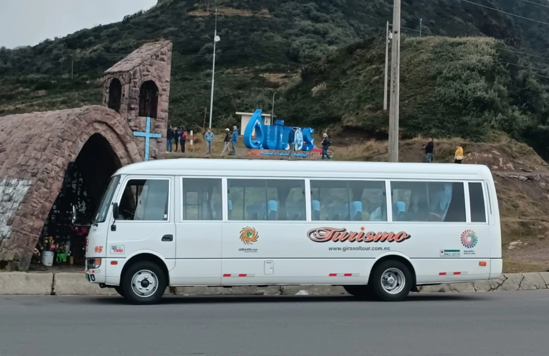 transporte-escolar-para-giras-educativas-y-excursiones-ecuador_resultado